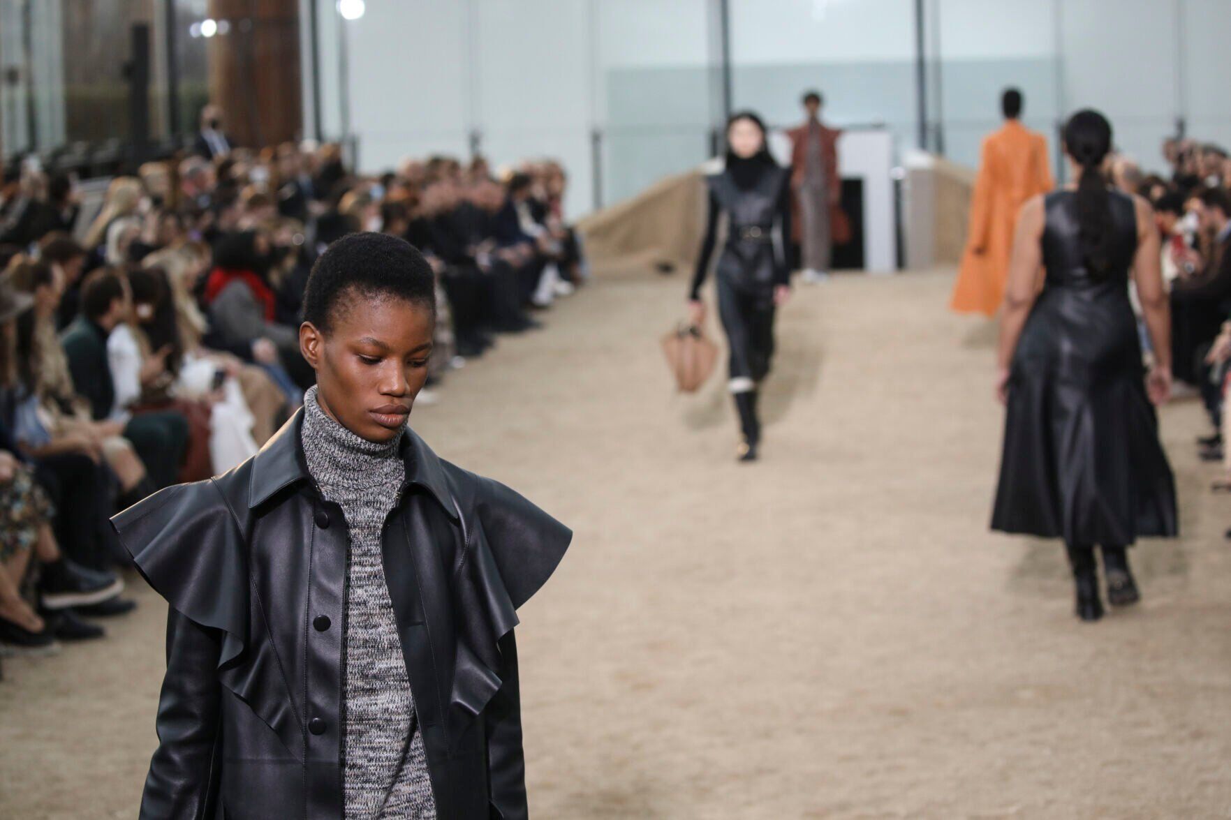 Paris Fashion Chloe F/W 22-23